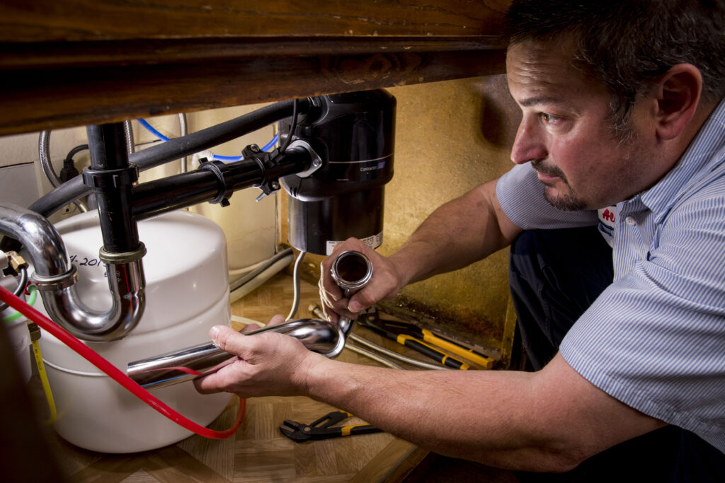 Loose Mounting Straps and Noisy Pipes